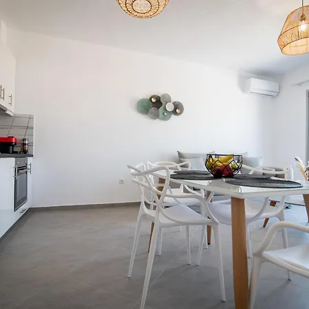 Grey Comfort Nyaraló