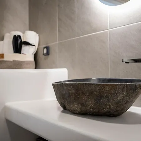 Grey Comfort Nyaraló *