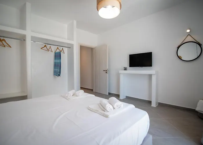 Grey Comfort * Glinado Naxos